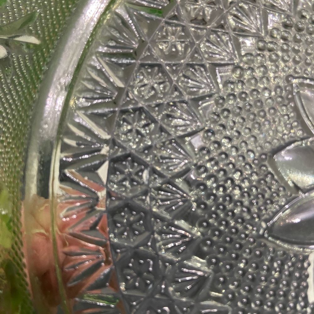 Vintage Uranium Tiara INDIANA GLASS Chantilly Green 10" Dinner Plate Replacement - Picture 11 of 17